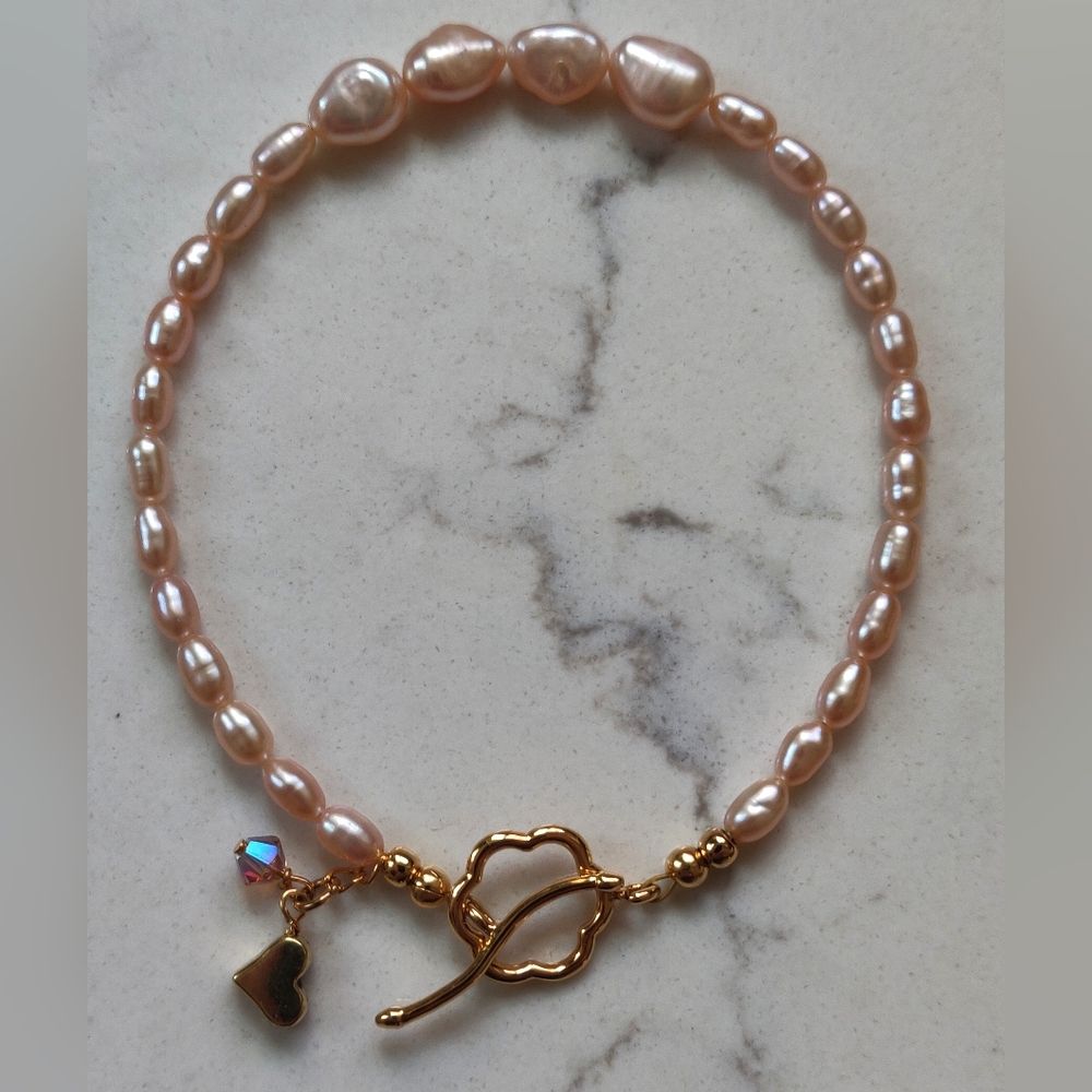 New freshwater pearl bracelet.